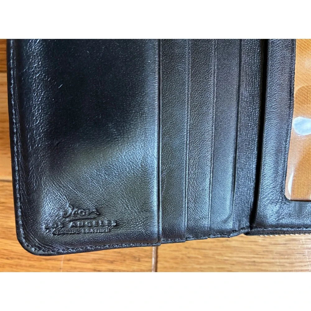Vintage Icon Los Angeles Leather Dog Portrait Bifold Wallet Black Zip Terrier